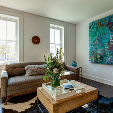 Italian Village Rowhouse (Home Staging)