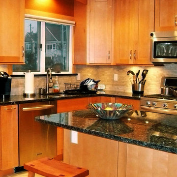 Fabuwood Kitchens Built By Filipe Custom Woodwork, Inc.