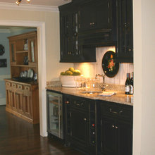 butlers pantry and wet bar