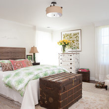 Party House - upstairs bedroom