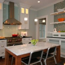 Cabinet hardware