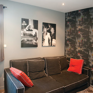 Example of a trendy home theater design in Rennes