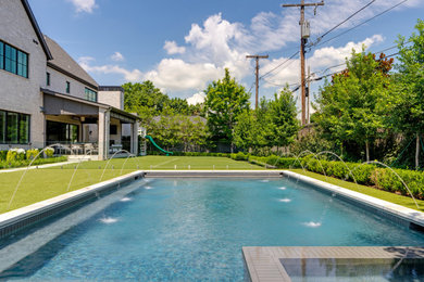 Example of a minimalist pool design in Dallas