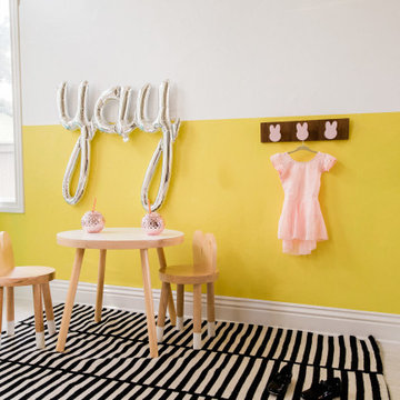 Poco Table + Lola Chairs (white)