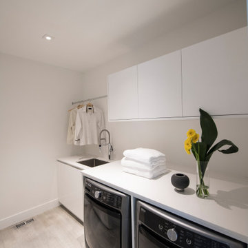The Lakebreeze // 104 Burnet Street, Oakville