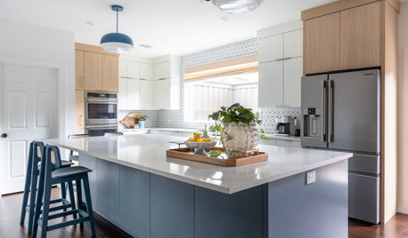 Kitchen of the Week: Airy Layout in a White, Wood and Blue Style