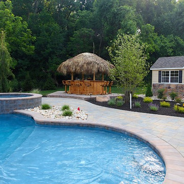 Tiki Bar Pool Plus