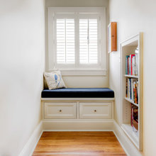 Upstairs Hall And Window Seat