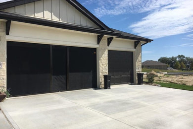Example of a garage design in Omaha