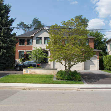 Bayview and York Mills - Simple elegance in a front yard