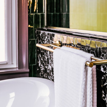 En Suite Primary Bath