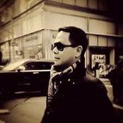 Ron Sukamtos foto