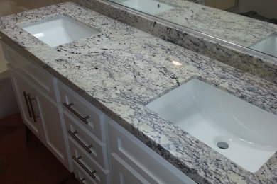 Example of a bathroom design in Los Angeles