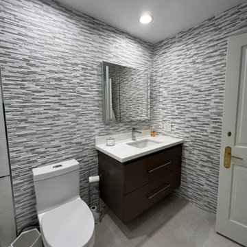 Modern | Guest Bathrooms