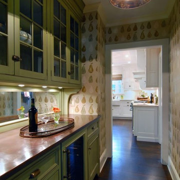 Traditional Serving Room / Wine Bar