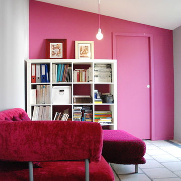 Aménagement d'un bureau privé au fond d'un jardin.