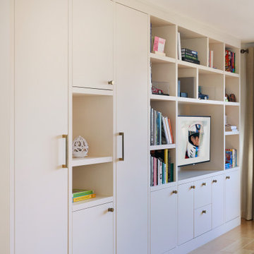 CUSTOM-BUILT FITTED LIVING ROOM TV AND STORAGE UNIT