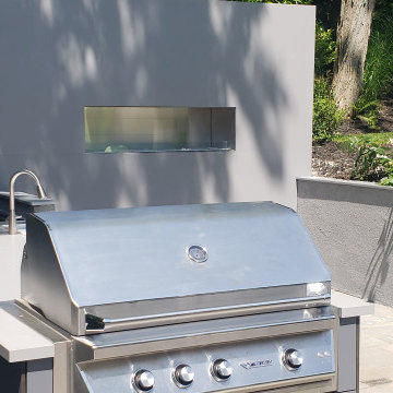 Sprawling Grill Island attracts the neighborhood for a block party