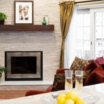 PIZZAZZ KITCHEN & DEN