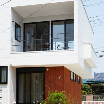 HOUSE / H #1