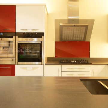 Glass Splashbacks in Kitchens