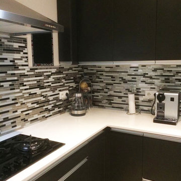 Eden Mosaic Tile Installations: Random Mix Steel - Glass II Tile