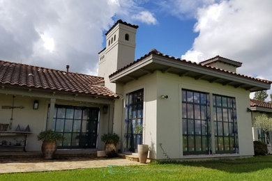 Inspiration for an exterior home remodel in Dallas