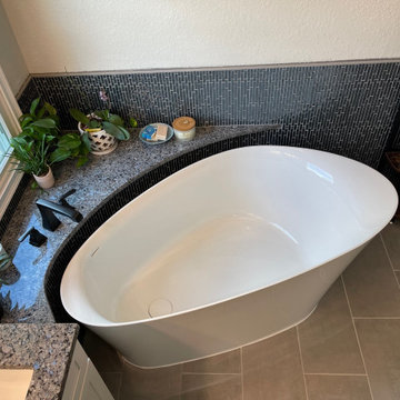 Custom Home - Freestanding Tub