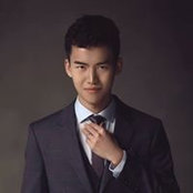 Charles Chen's photo