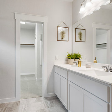 San Antonio, Texas | Paloma - Landmark Meyerson Owner's Bathroom