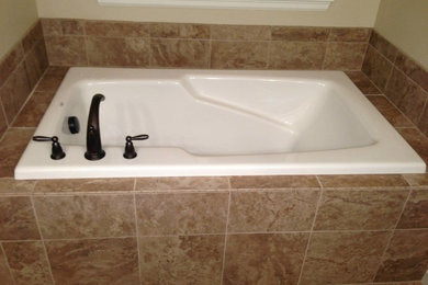 Example of a classic bathroom design in Denver