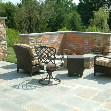 Outdoor Kitchens and Fireplaces