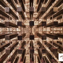 wine cellar/bar