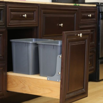 Cabinets To Go Kitchen Accessories: Trash Pull Out