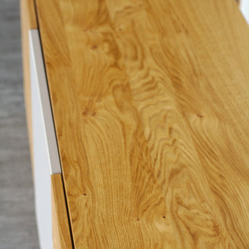 Abseitenschrank aus Asteiche