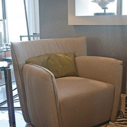 Showroom Pieces - Armchairs And Accent Chairs