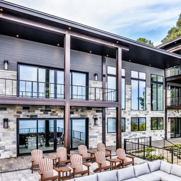 Modern Lake House - Exterior Lakeside