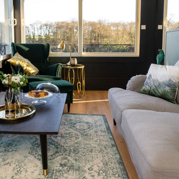 Suite serpentine au bord du lac