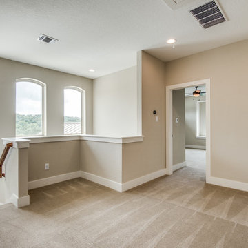 Transitional: 3,346 ft²/4 BR/3.5 BA/2 ST