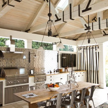 Outdoor Kitchen