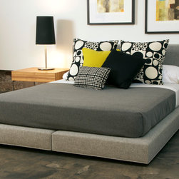 VIOSKI Nyla Bed - Beds