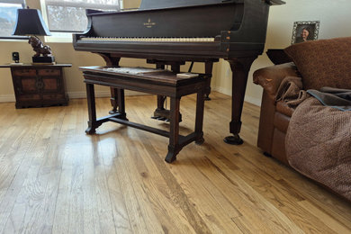 Example of a classic living room design in Salt Lake City