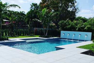 Pool photo in Miami