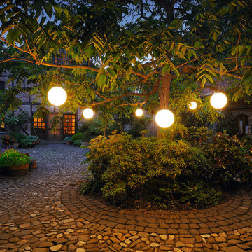 ROTOBALL SWING GARDEN LIGHT