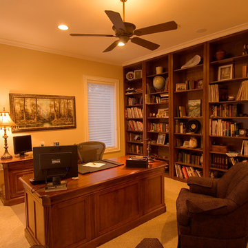 Art & Entertain Lake Home