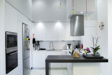 Immagine di una cucina design