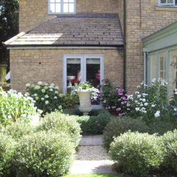 Small Garden in Cumnor, Oxfordshire