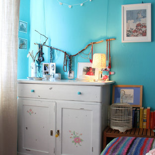 Example of an eclectic home design design in Amsterdam