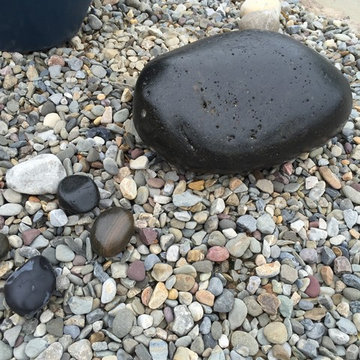 Mexican beach pebbles and boulders.