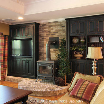 Entertainment and Bar area in Georgia Lake Home